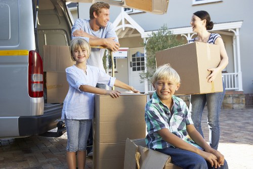 Removal truck hire service for local moving day